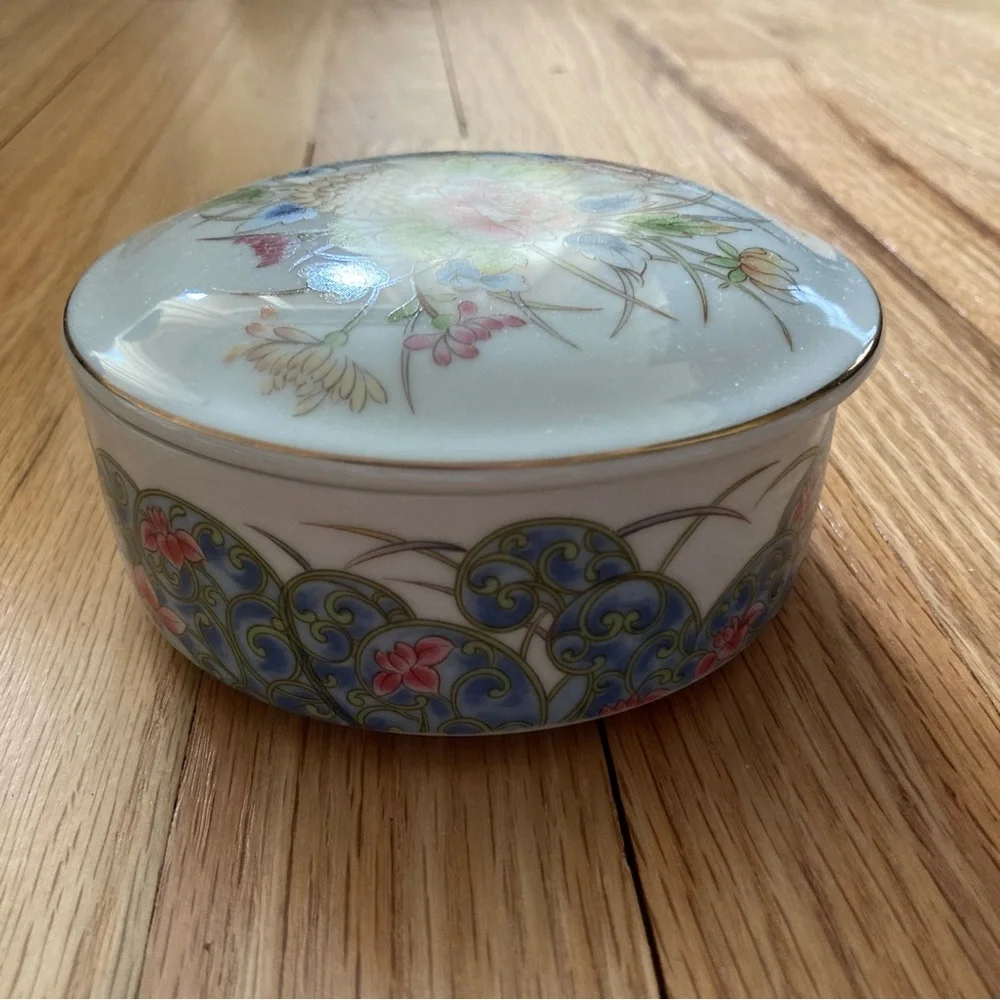 NWT Vintage Laudel for Macys Porcelain Made in Japan Tea/Candy/Trinket Box w Lid